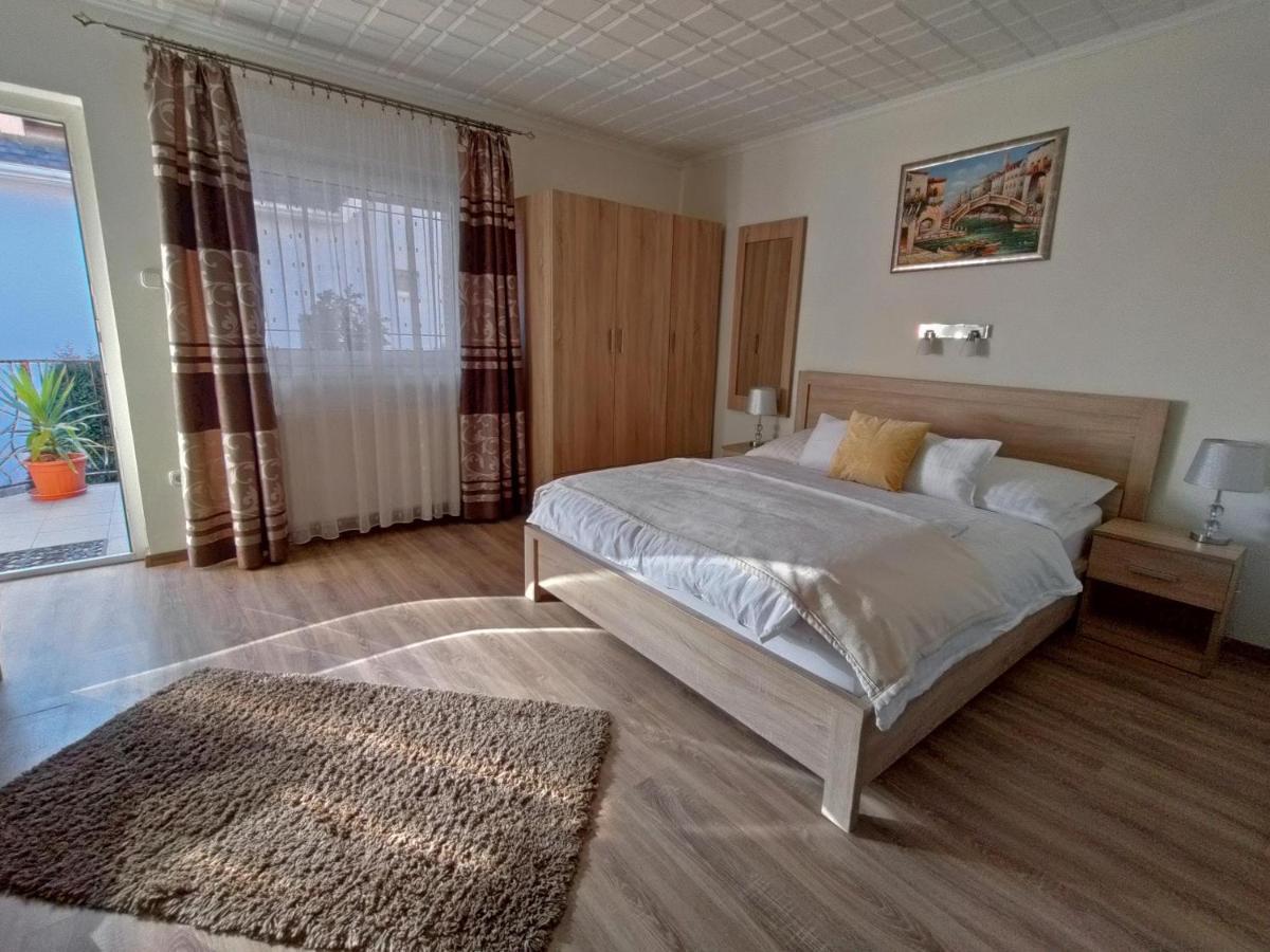 Szecsenyi Apartman Heviz Exterior photo